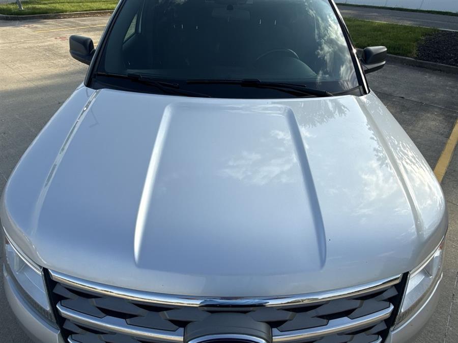 2018 Ford Explorer XLT photo