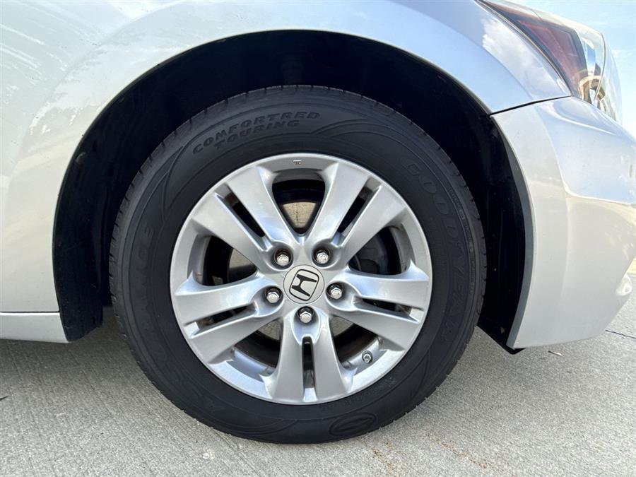 2012 Honda Accord LX-P photo