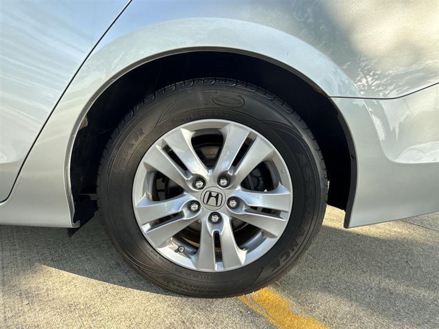 2012 Honda Accord LX-P photo