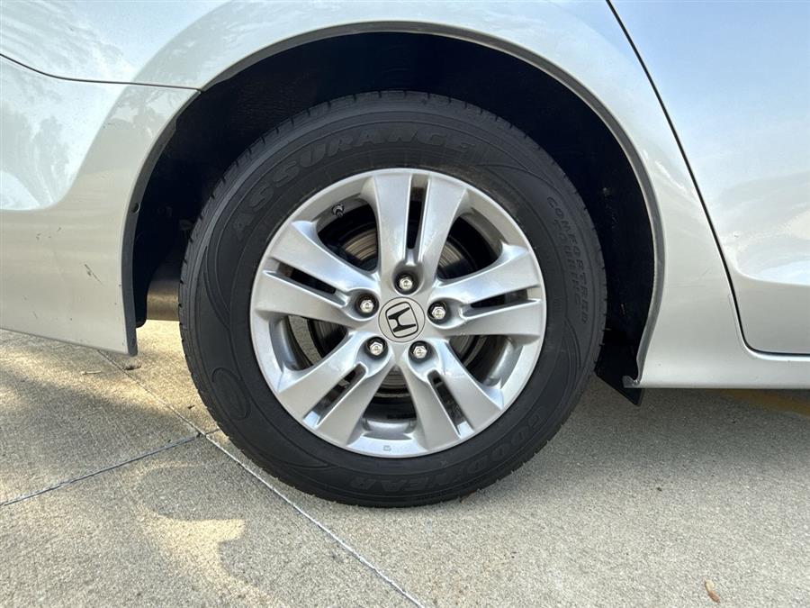 2012 Honda Accord LX-P photo