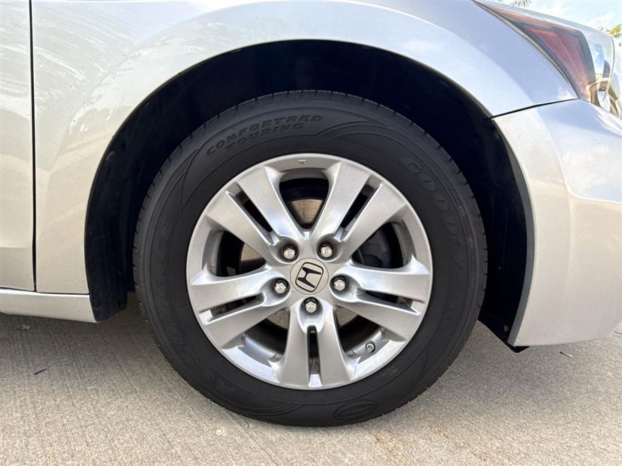 2012 Honda Accord LX-P photo