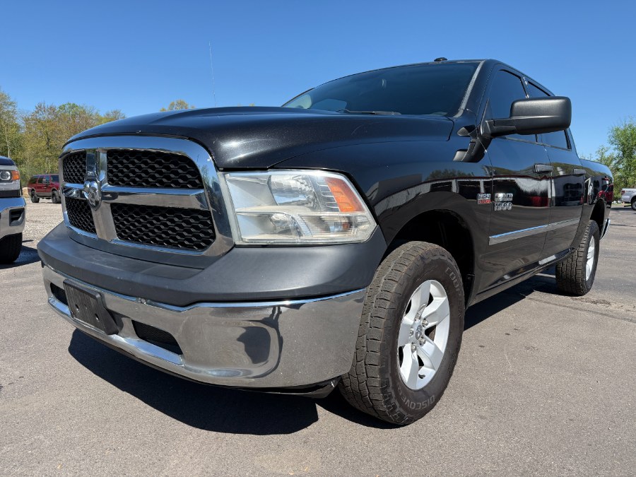 2016 RAM 1500 4WD Crew Cab 140.5
