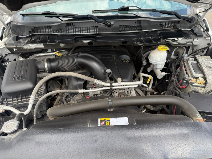 2019 RAM 1500 Classic ST 4x4 Quad Cab 6''4