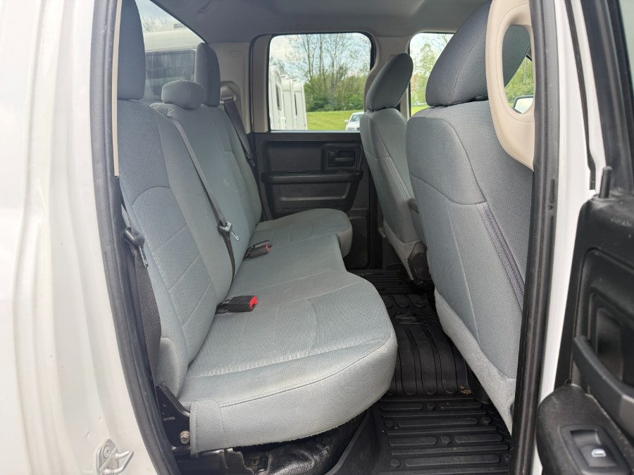 2019 RAM 1500 Classic ST 4x4 Quad Cab 6''4