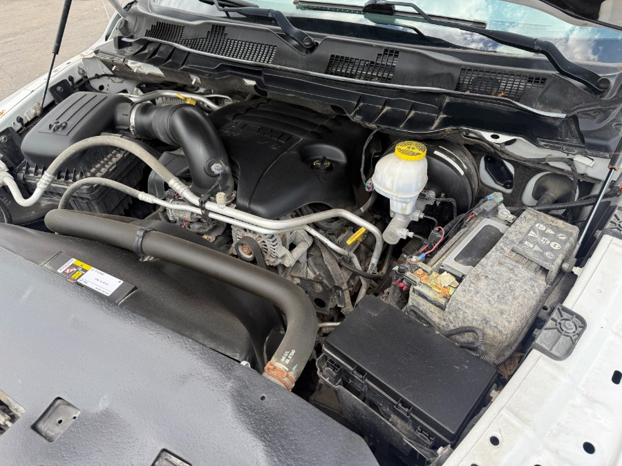 2019 RAM 1500 Classic ST 4x4 Quad Cab 6''4