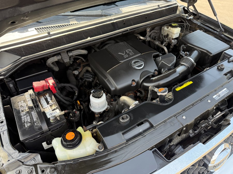 2013 Nissan Titan SV photo
