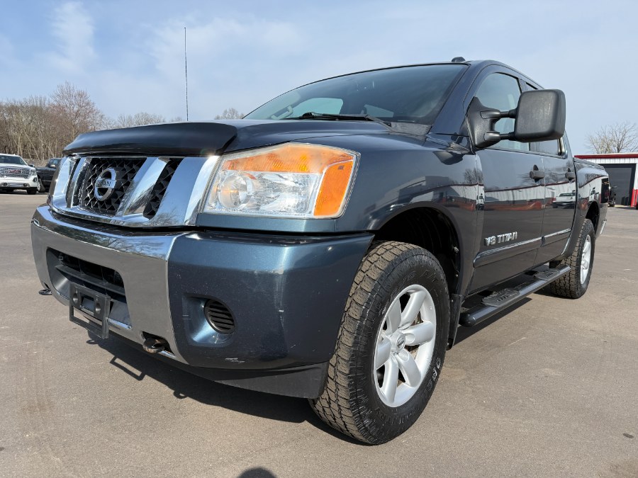 2013 Nissan Titan SV photo