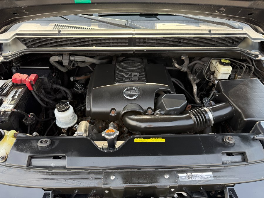2013 Nissan Titan SV photo
