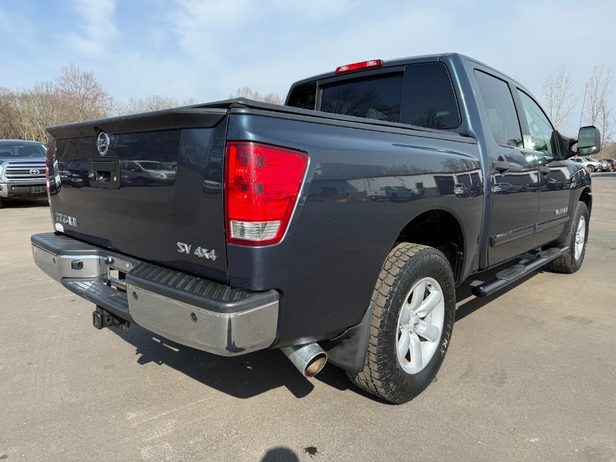 2013 Nissan Titan SV photo