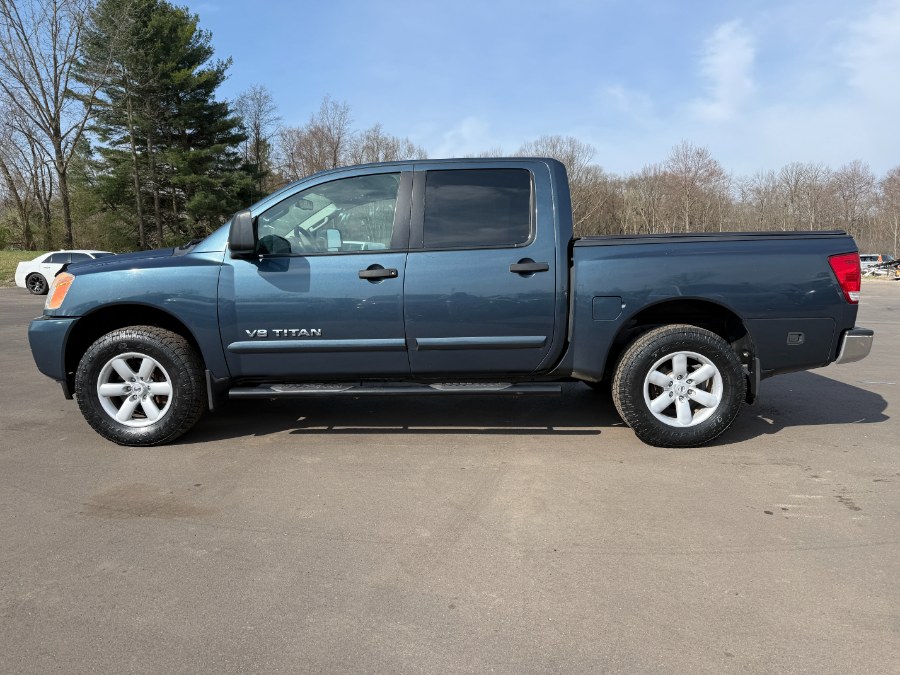 2013 Nissan Titan SV photo