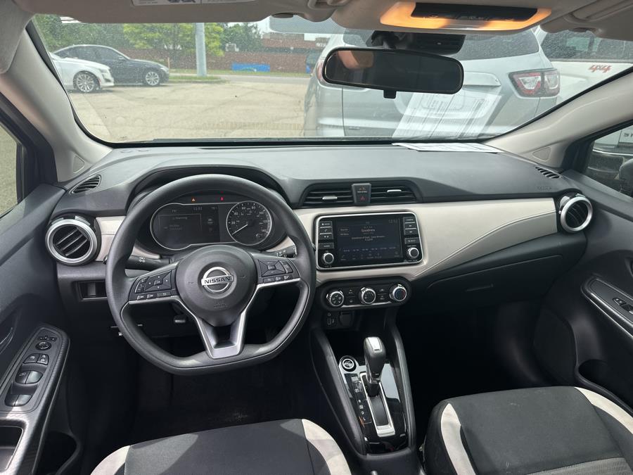 2021 Nissan Versa SV CVT photo