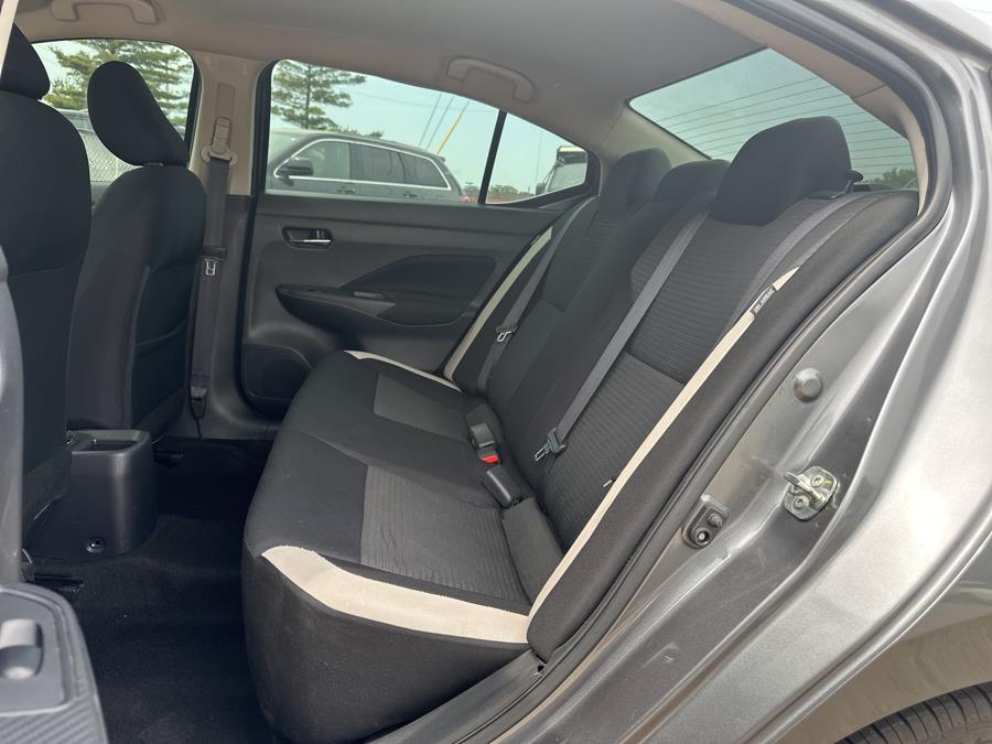 2021 Nissan Versa SV CVT photo