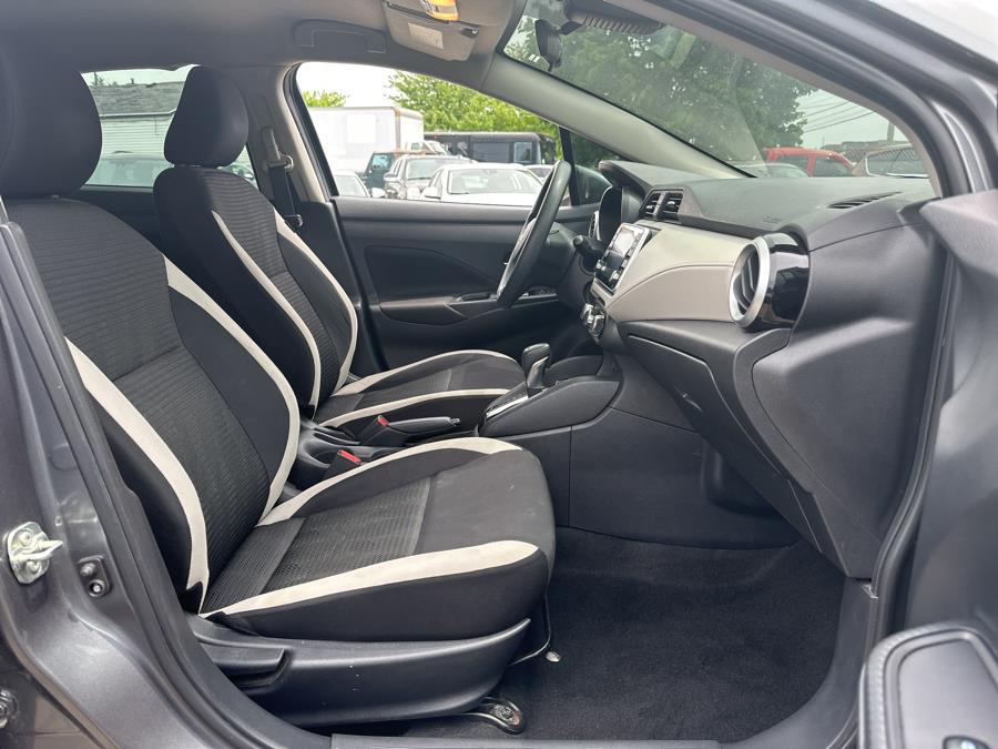 2021 Nissan Versa SV CVT photo