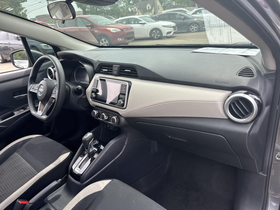 2021 Nissan Versa SV CVT photo