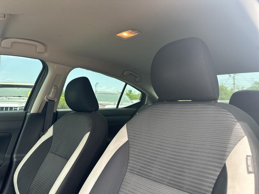 2021 Nissan Versa SV CVT photo