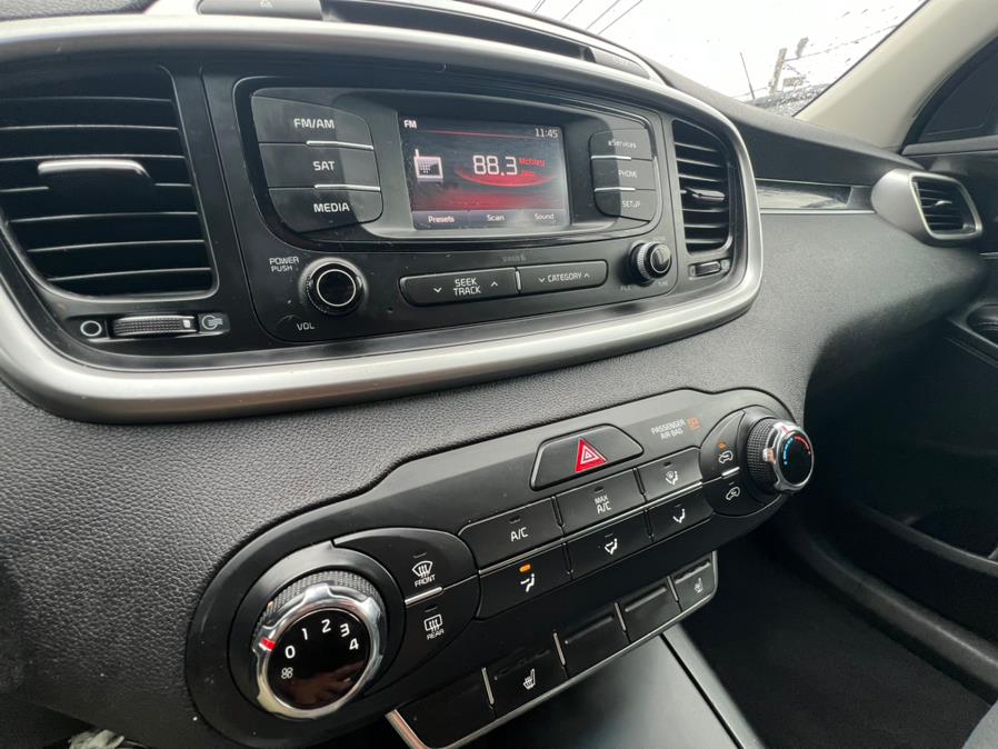 2016 Kia Sorento AWD 4dr 2.4L LX photo