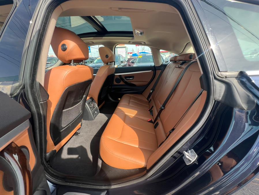 2015 BMW 3-Series 5dr 328i xDrive Gran Turismo A photo