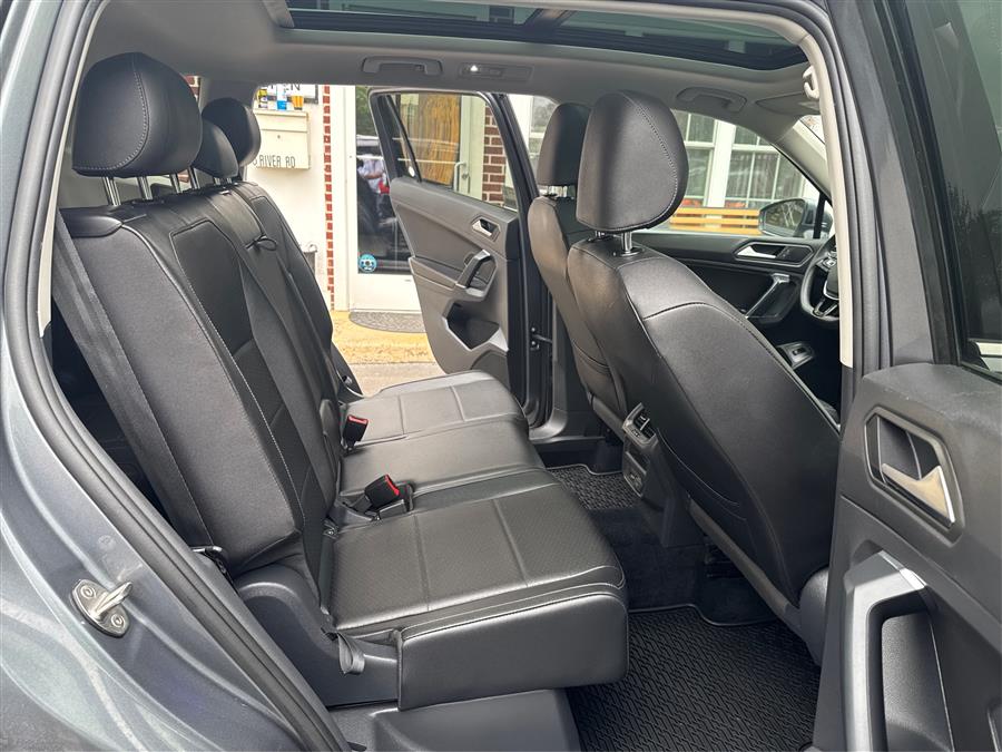 2020 Volkswagen Tiguan 2.0T SEL 4MOTION photo