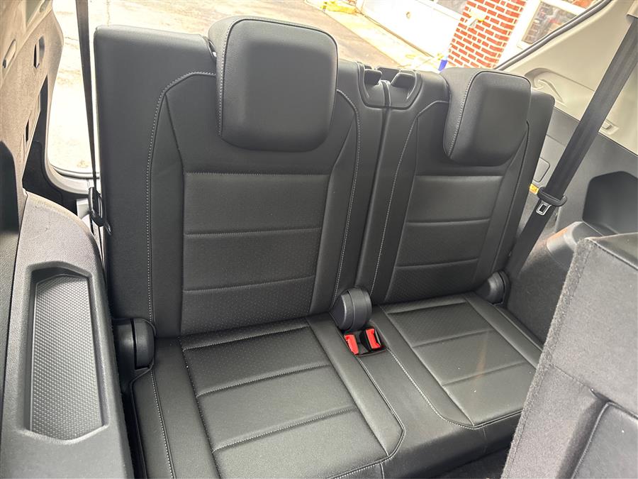 2020 Volkswagen Tiguan 2.0T SEL 4MOTION photo