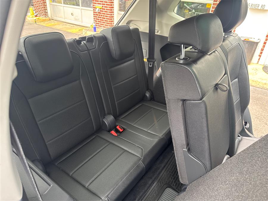 2020 Volkswagen Tiguan 2.0T SEL 4MOTION photo
