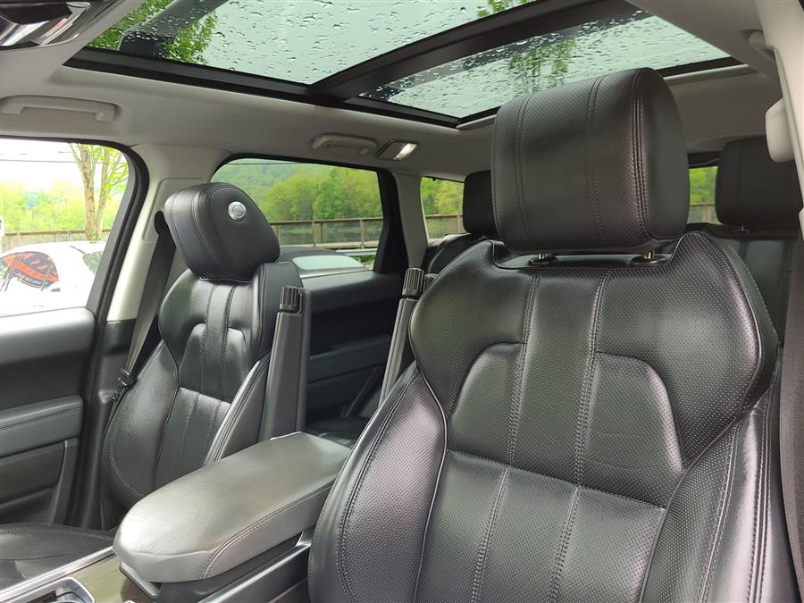 2015 Land Rover Range Rover Sport 4WD 4dr HSE photo