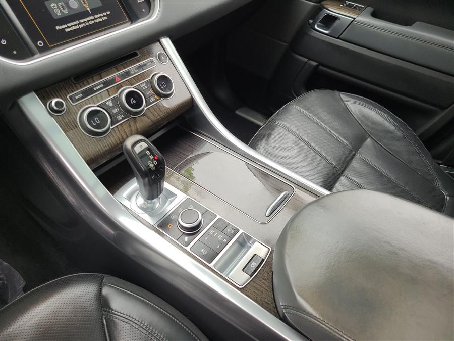 2015 Land Rover Range Rover Sport 4WD 4dr HSE photo