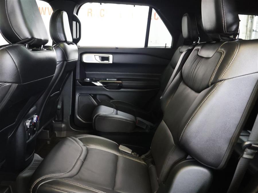 2021 Ford Explorer ST photo