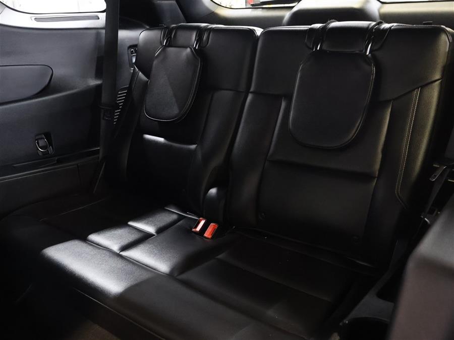 2021 Ford Explorer ST photo