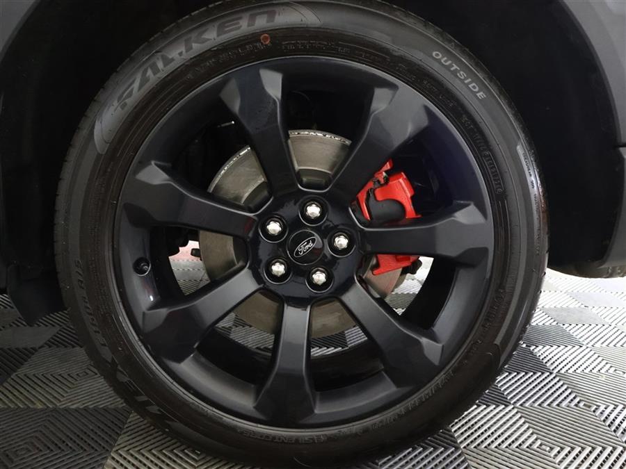 2021 Ford Explorer ST photo