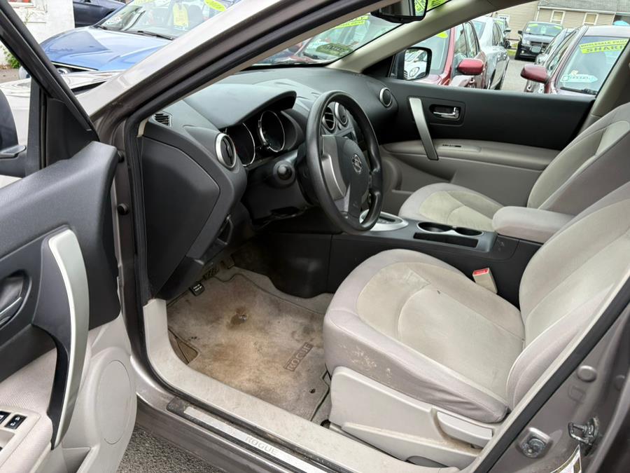 2010 Nissan Rogue S photo
