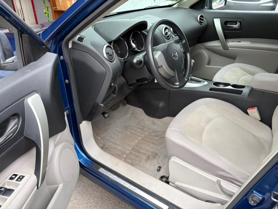2010 Nissan Rogue S photo