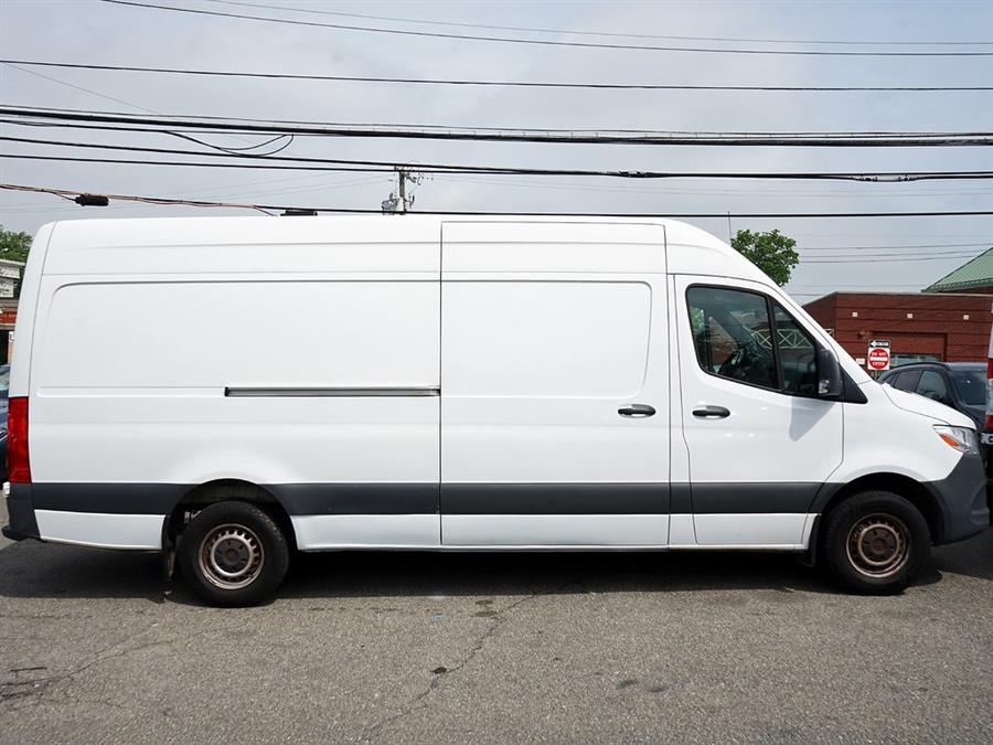 2023 Mercedes-Benz Sprinter 2500 Cargo 170 WB photo