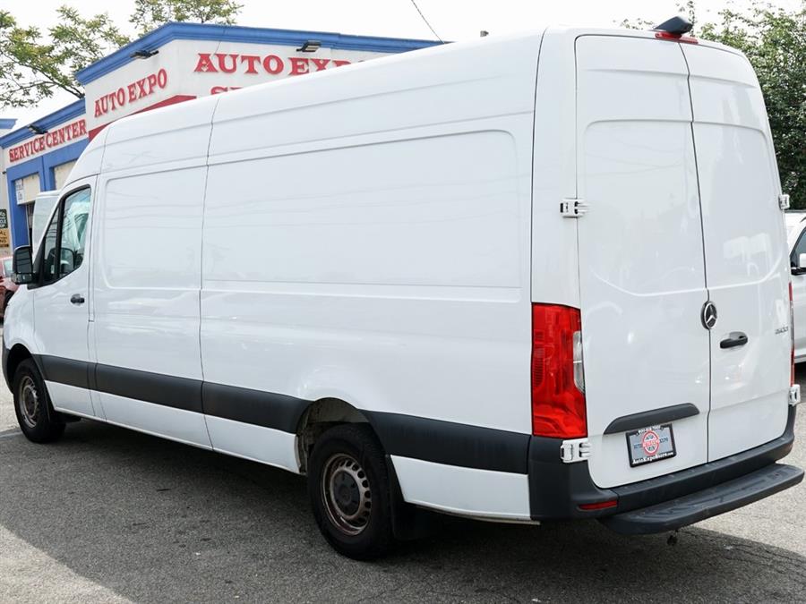 2023 Mercedes-Benz Sprinter 2500 Cargo 170 WB photo