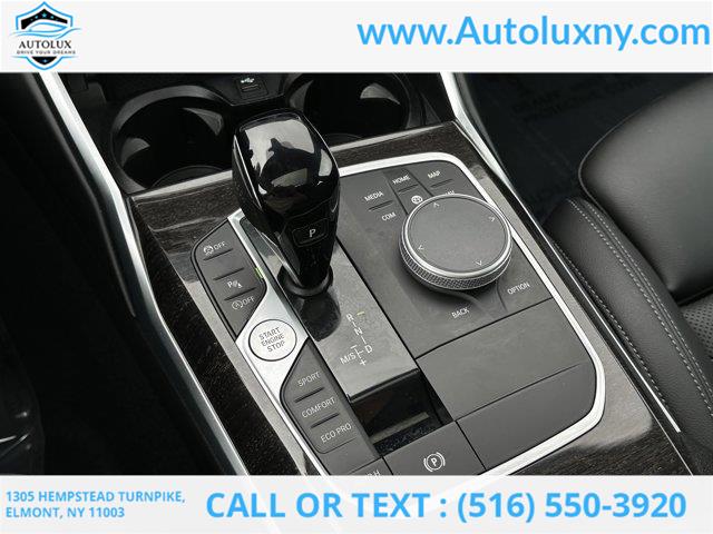 2022 BMW 3-Series 330i xDrive photo