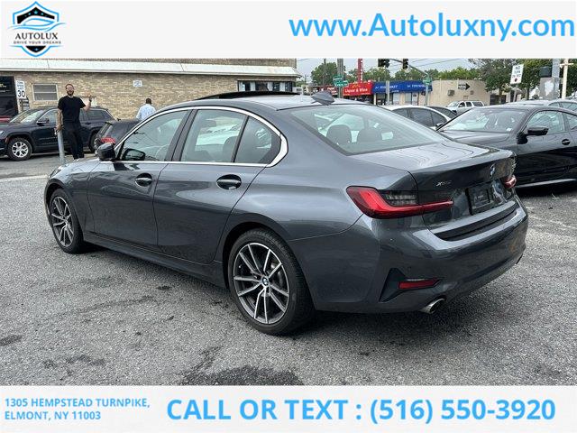2022 BMW 3-Series 330i xDrive photo