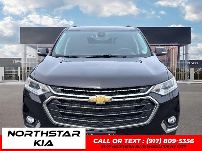 2021 Chevrolet Traverse LT Leather photo