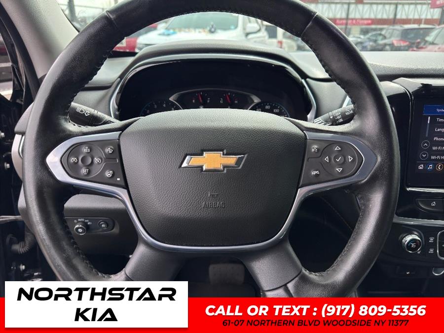 2021 Chevrolet Traverse LT Leather photo