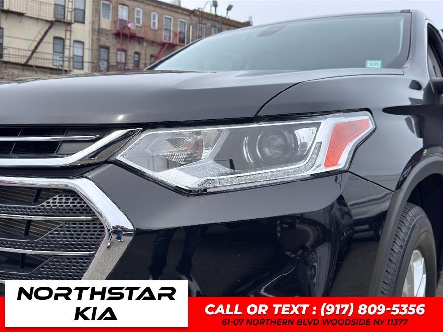 2021 Chevrolet Traverse LT Leather photo