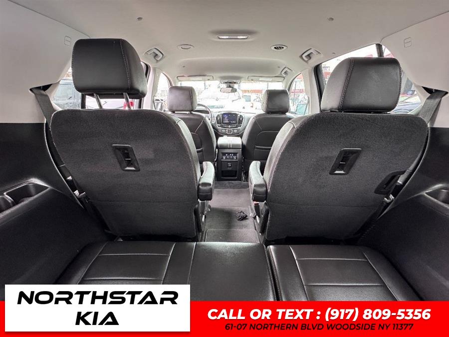 2021 Chevrolet Traverse LT Leather photo