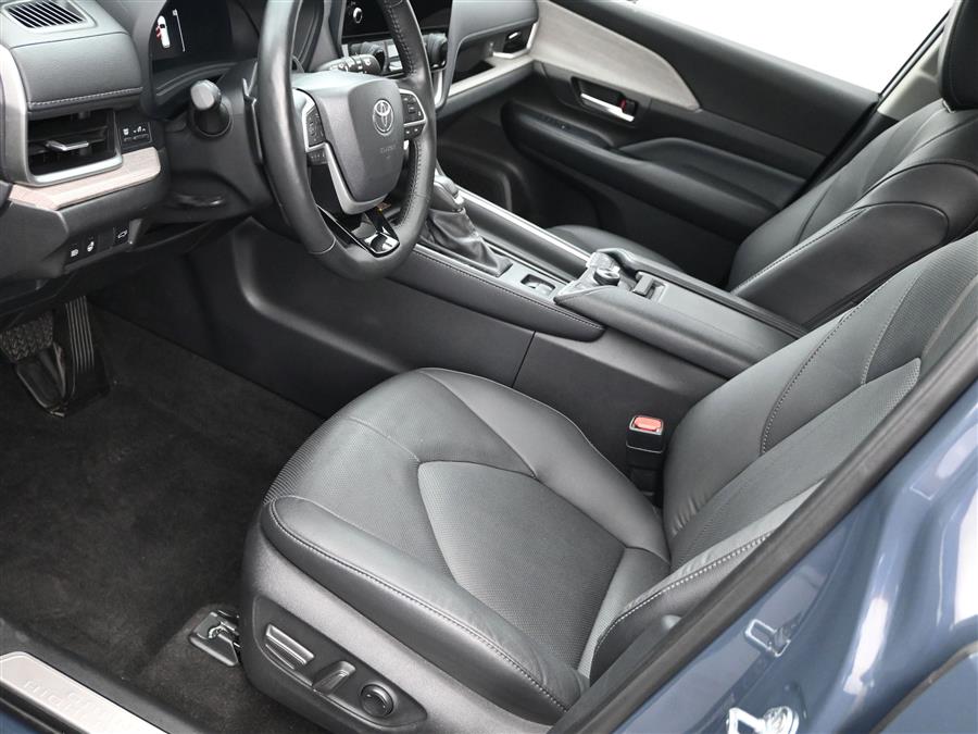 2024 Toyota Grand Highlander Platinum photo