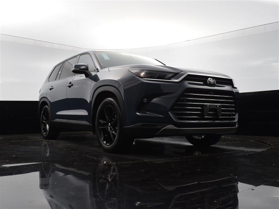 2024 Toyota Grand Highlander Platinum photo