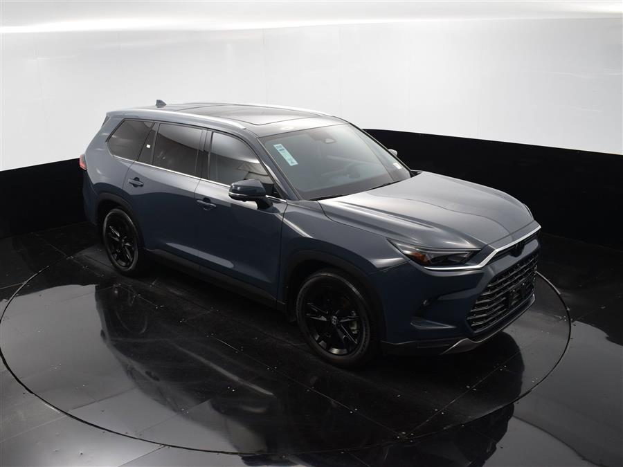 2024 Toyota Grand Highlander Platinum photo