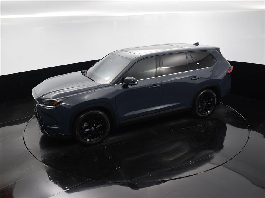 2024 Toyota Grand Highlander Platinum photo