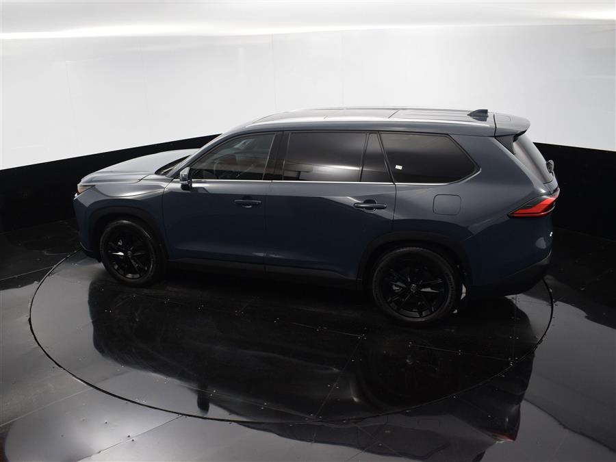 2024 Toyota Grand Highlander Platinum photo