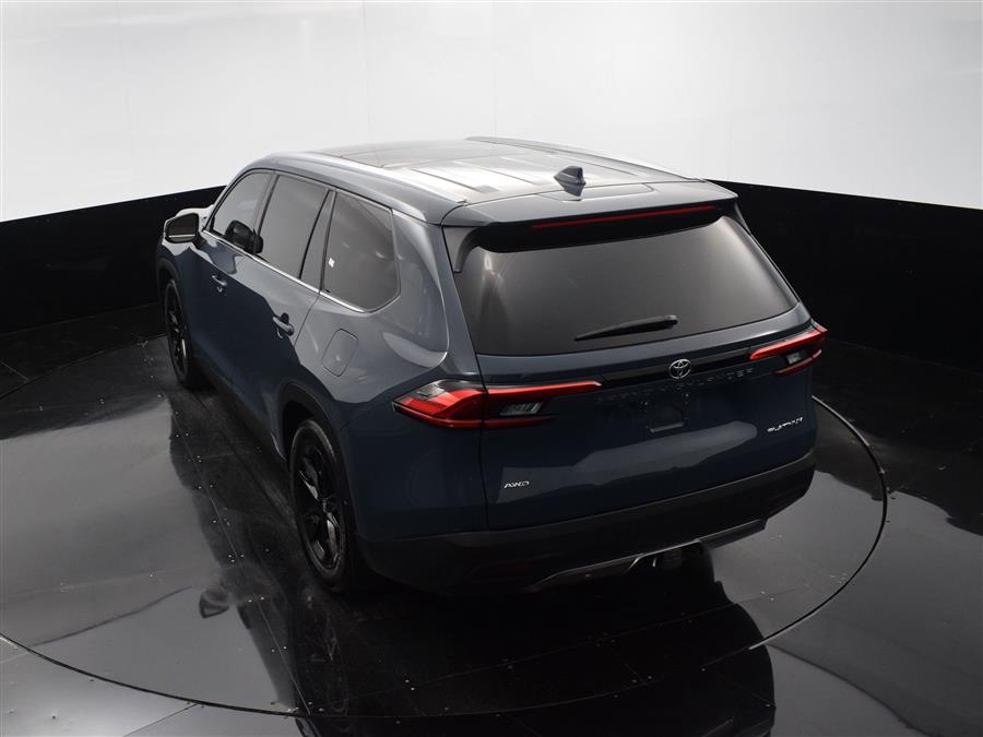 2024 Toyota Grand Highlander Platinum photo