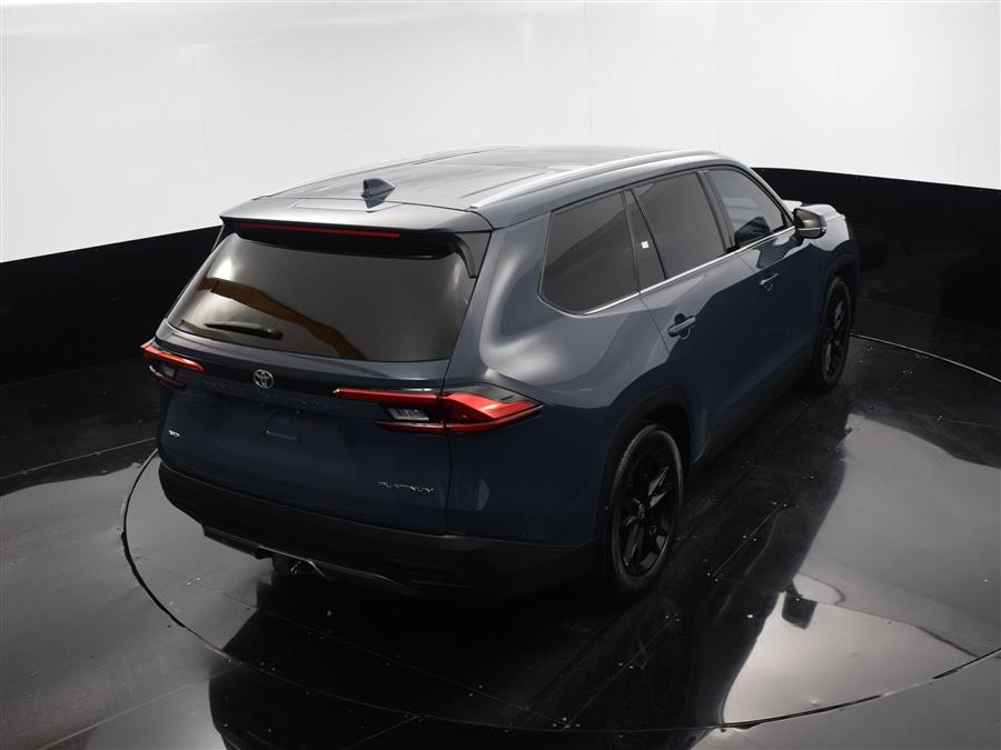 2024 Toyota Grand Highlander Platinum photo
