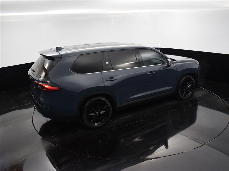 2024 Toyota Grand Highlander Platinum photo