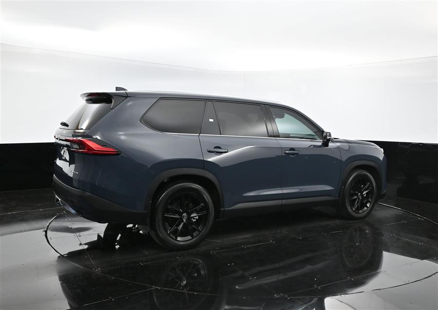 2024 Toyota Grand Highlander Platinum photo