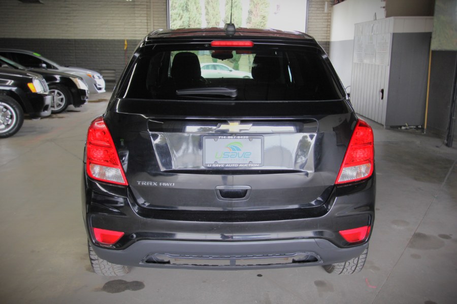 2019 Chevrolet Trax AWD 4dr LS photo