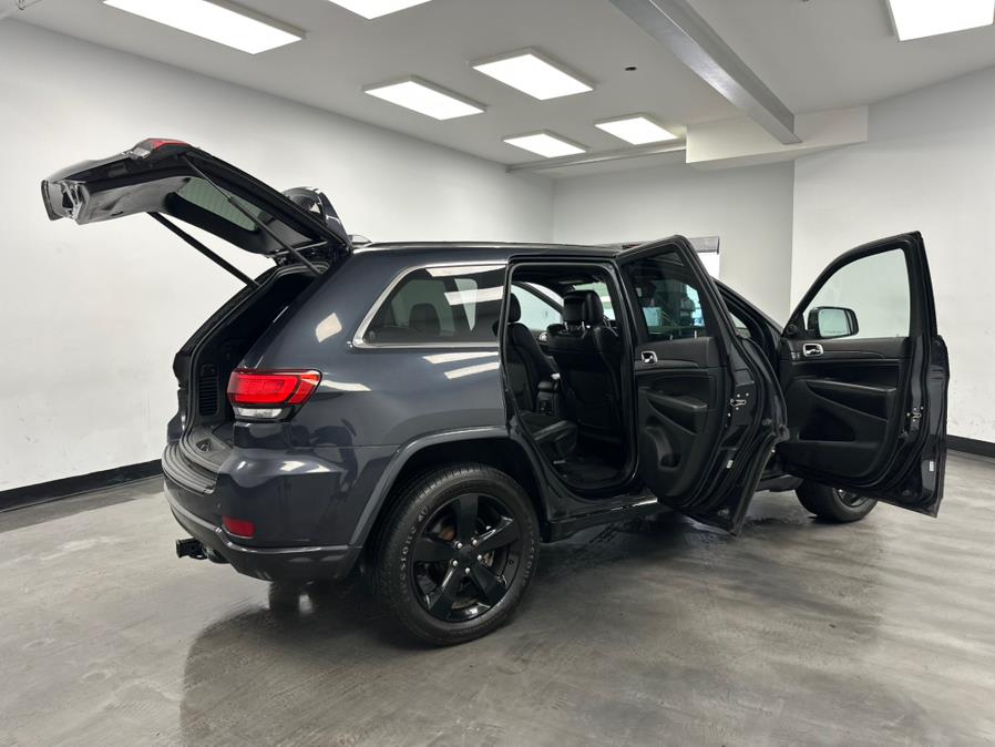 2015 Jeep Grand Cherokee 4WD 4dr Laredo photo